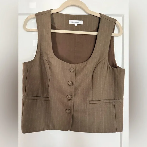 WeWoreWhat Scoop Tailored Vest & Pant Set - Picture 10 of 15